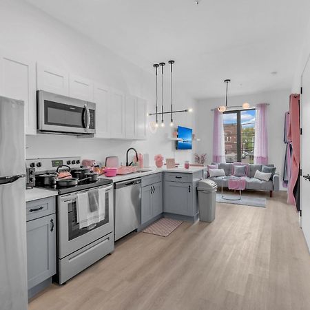 Pink Heaven Indoor Pool, Free Parking, Near Nyc Apartment Elizabeth Exterior photo